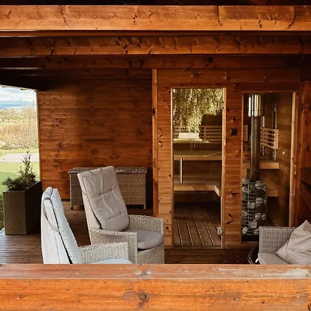Chata Home Stara Lesna * Stará Lesná
